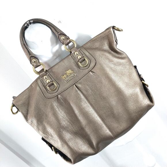 COACH! STRIKING GOLD PEBBLED GENUINE LEATHER LG GOLD HARDWARE HAND BAG, PURSE! - Picture 1 of 14
